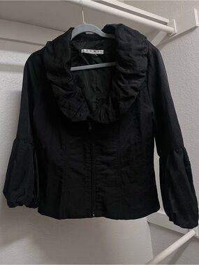 Virtual Runway Connection Black Ruffle Collar Jacket M